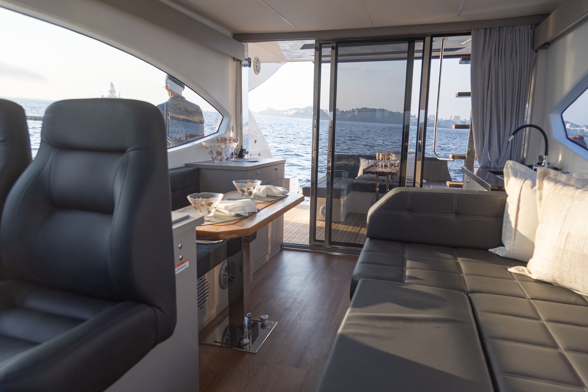 Três diferenciais de cada barco exposto da Solara Yachts no Rio Boat Show